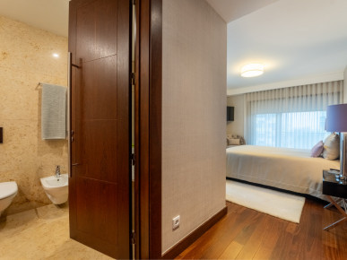 4 bedroom flat in Lake Towers, in Vila Nova de Gaia, Property for sale in Santa Marinha e São Pedro da Afurada, Vila Nova de Gaia, DL36351