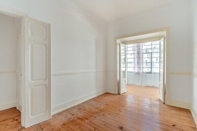 3 bedroom Property in Lisbon, Property for sale in Areeiro, Lisbon, JL-95115