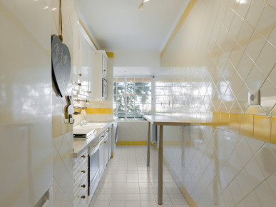 2 bedroom flat in gated community with swimming pool, in Cascais, Property for sale in Cascais e Estoril, Cascais, DL36662