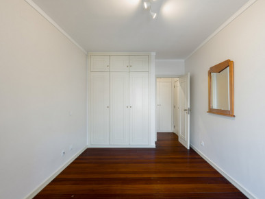 2 bedroom flat in gated community with swimming pool, in Cascais, Property for sale in Cascais e Estoril, Cascais, DL36662