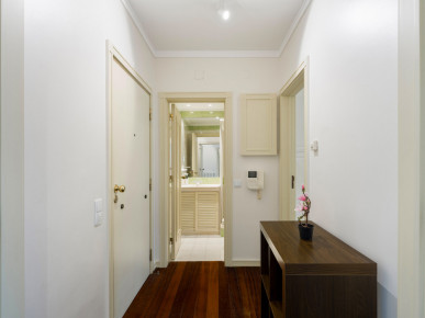 2 bedroom flat in gated community with swimming pool, in Cascais, Property for sale in Cascais e Estoril, Cascais, DL36662