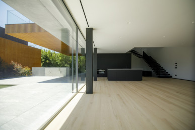 4 bedroom villa in Cascais with swimming pool and premium finishes, Property for sale in Alcabideche, Cascais, DL36646