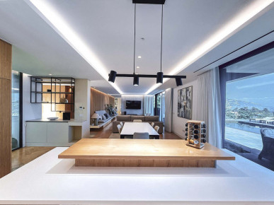 Modern Luxury Villa with Pool and Panoramic Terrace in São Martinho, Property for sale in Funchal, Madeira, PP176256