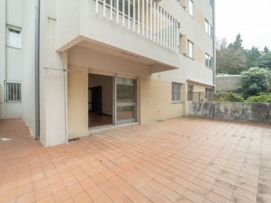2 bedroom flat with terrace of 40m2, in Costa Cabral, Porto, Property for sale in Paranhos, Porto, DL36531