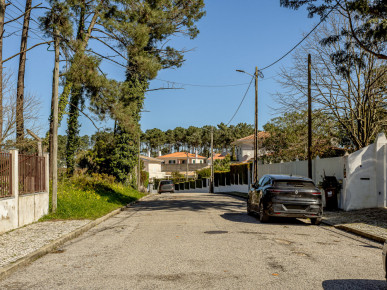 Land for construction in Verdizela, Seixal, with privacy and sun exposure, Property for sale in Corroios, Seixal, DL36204