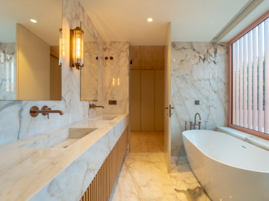 4+1 bedroom flat in Foz, Porto, Property for sale in DL36676