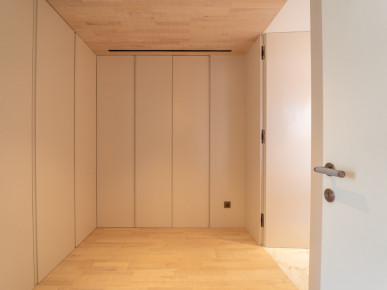 4+1 bedroom flat in Foz, Porto, Property for sale in DL36676