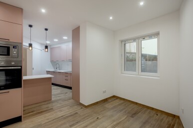 2 bedroom Property in Lisbon, Property for sale in Estrela, Lisbon, JL-96162