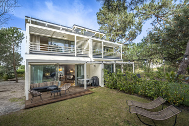 3 bedroom duplex villa in Troia, renovated, with private garden, Property for sale in Grândola e Santa Margarida da Serra, Grândola, DL36194