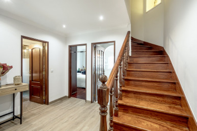 3 bedroom flat in Caxias with garage and terrace, Property for sale in Oeiras e S. Julião da Barra, Paço de Arcos e Caxias, Oeiras, DL36974