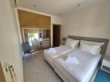 Three Bedroom Townhouse in Salema Beach Resort, Property for sale in Lagos, Faro, PP176298