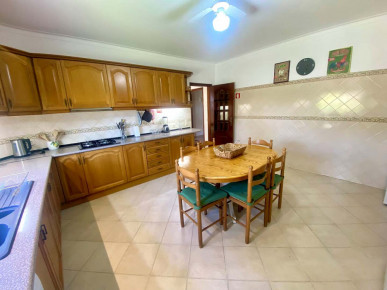 Spacious Private Villa With Heated Pool Near Vilamoura Marina & Golf Courses, Property for sale in Vilamoura, Albufeira, PP176259