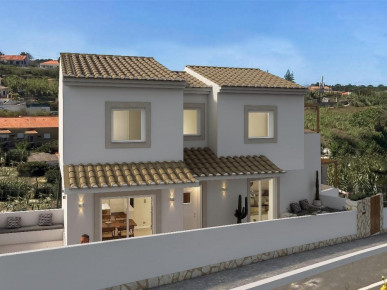2 bedroom villa with garden and private pool in Azenhas do Mar, Property for sale in Colares, Sintra, DL34255