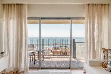 2 bedroom Property in Sesimbra, Property for sale in JL-96380