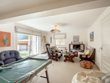 Moradia T5 em Cascais, com jardim e piscina privativa, Property for sale in Cascais e Estoril, Cascais, DL35628