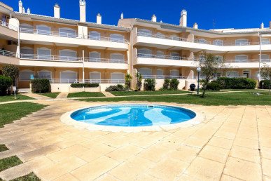 Charming Ground-Floor Apartment in Vilamoura, Property for sale in Vilamoura, Albufeira, PP176305