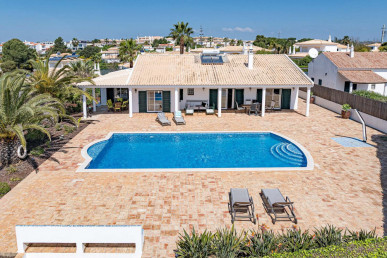 Casa Monte – Elegant 4-Bedroom Villa With Sea Views In Quinta Da Balaia, Albufeira, Property for sale in Albufeira, Faro, PP176316