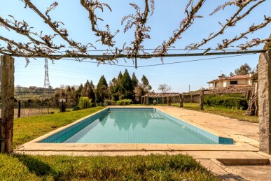 5 bedroom Property in Amares, Property for sale in JL-94091