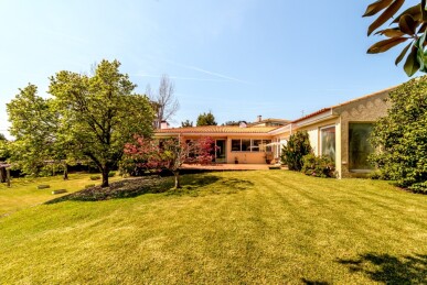 5 bedroom Property in Amares, Property for sale in JL-94091