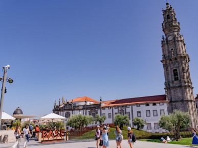 Fábrica 40, Property for sale in DL37489