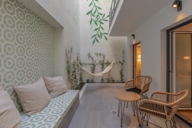 2 bedroom Property in Setúbal, Property for sale in JL-96582