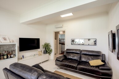 1 bedroom Property in Almada, Property for sale in Costa da Caparica, Almada, JL-96654