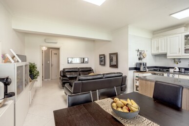 1 bedroom Property in Almada, Property for sale in Costa da Caparica, Almada, JL-96654