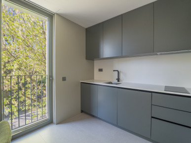 Studio in an exclusive condominium in Matosinhos, Property for sale in São Mamede de Infesta e Senhora da Hora, Matosinhos, DL36680