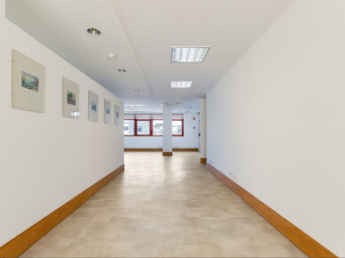 Office Space for Sale in Lisbon, Property for sale in Santo António, Lisbon, JL-96067