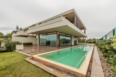 3 bedroom Property in Vila Nova de Gaia, Property for sale in JL-96824