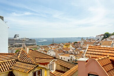3 bedroom Property in Lisbon, Property for sale in Santa Maria Maior, Lisbon, JL-96666