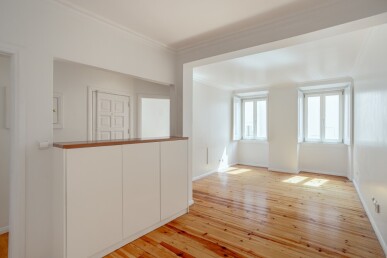 2 bedroom Property in Lisbon, Property for sale in Campo de Ourique, Lisbon, JL-96903