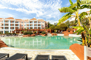 Top-Floor Luxury 2-Bedroom Apartment at Hilton Vilamoura As Cascatas Golf Resort & Spa, Property for sale in Vilamoura, Albufeira, PP175880