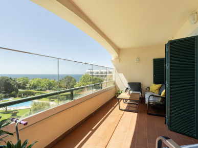 Apartamento T2 com vista mar,  em condomínio privado Cascais, Property for sale in Cascais e Estoril, Cascais, DL37570