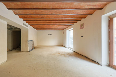 Store to sell - Antiga Fábrica do Prado building, Matosinhos, Property for sale in Matosinhos, Porto, DL38161