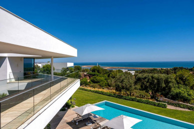 Contemporary Villa with Additional Buildable Plot, Property for sale in Lagos, Faro, PP176378