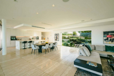 Contemporary Villa with Additional Buildable Plot, Property for sale in Lagos, Faro, PP176378