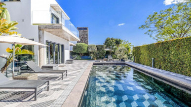 Modern 5 Bedroom Villa in Alsakia, Property for sale in PP176326