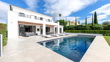 Modern Four-Bedroom Villa with Panoramic Sea and Countryside Views in Vale Formoso, Property for sale in Almancil, Loulé, PP176380