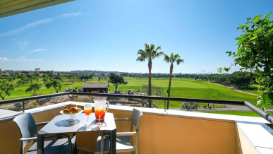 Renovated Three-Bedroom Apartment with Golf Views in Vilamoura, Property for sale in PP176386