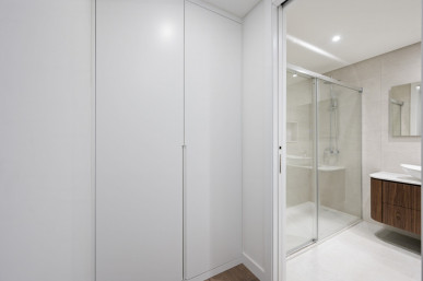 New 3 bedroom flat, with terrace and garage, in Almada, Property for sale in DL34085