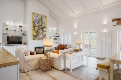 4 bedroom villa in Possanco with infinity pool and open views, Property for sale in DL35432
