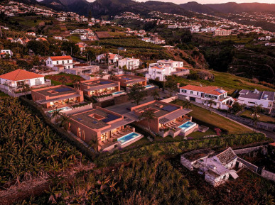 Luxury 3-Bedroom Ocean Villas, Calheta, Property for sale in PP176392