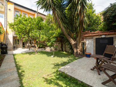 4 bedroom villa from the nineteenth century, with outdoor area, in Bonfim, Property for sale in Bonfim, Porto, DL37732