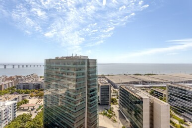 2 bedroom Property in Lisbon, Property for sale in Parque das Nações, Lisbon, JL-98296