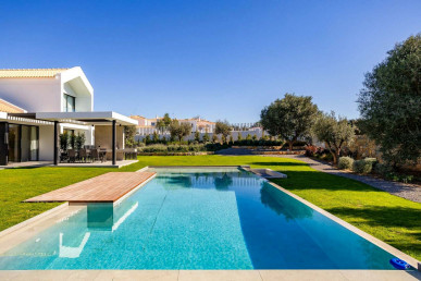 Contemporary Villa in a Prime Vilamoura Location, Property for sale in Vilamoura, Albufeira, PP176415
