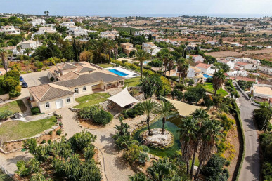 Magnificent Luxury Villa, Stunning Coastal Views, Property for sale in Albufeira, Faro, PP796