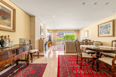 3 bedroom flat, with good areas, next to Casino Estoril, Property for sale in DL33506