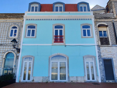Store with 137 m² of private gross area – Seixal Bay Front, Property for sale in DL34704