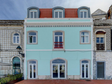Store with 137 m² of private gross area – Seixal Bay Front, Property for sale in DL34704